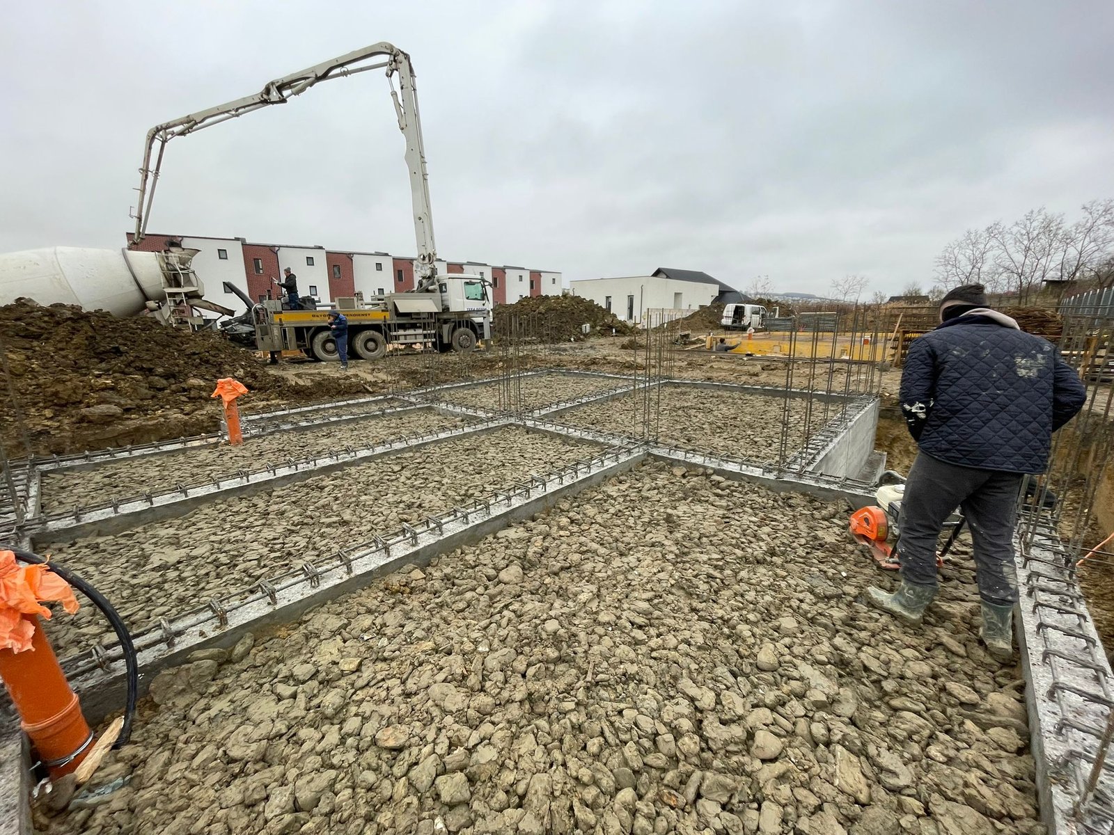 274a6cff-51b6-4c85-bd42-11fbccb9b12b